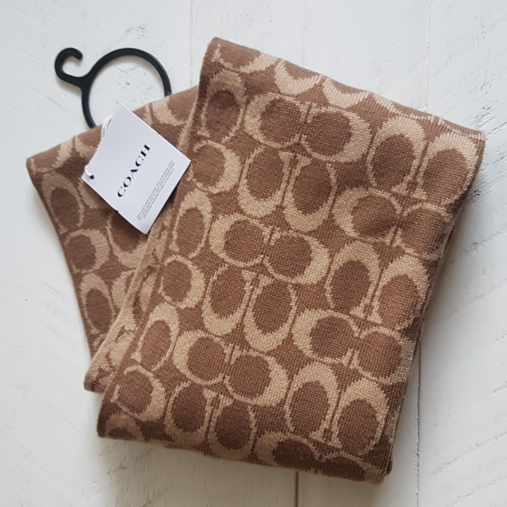 Coach Khaki signature Scarf